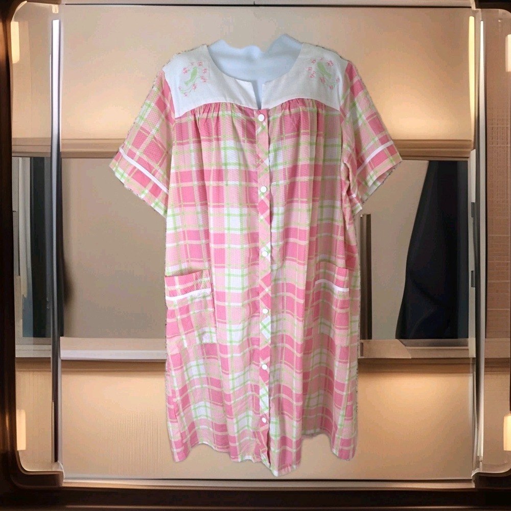 Easy Essentials Robe 4X Pastel Plaid Seersucker Snap Front House Coat Grannycor